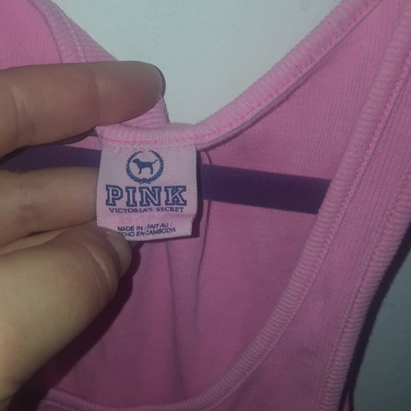 Free with purchase of $25 vs tank extra small - Picture 2 of 2